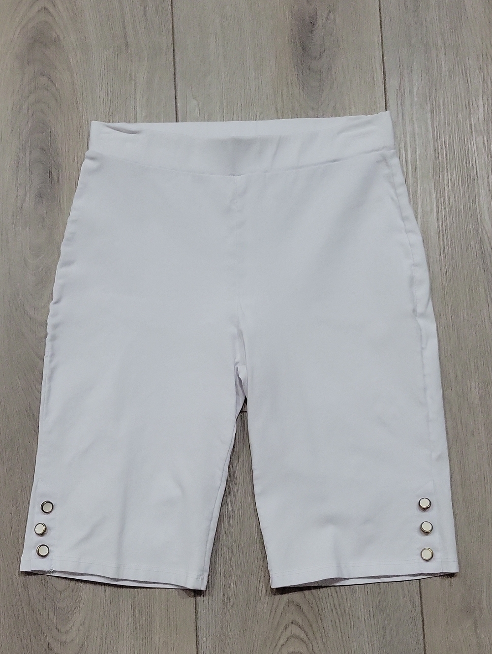 Espresso White Bermuda Shorts with Button Accents